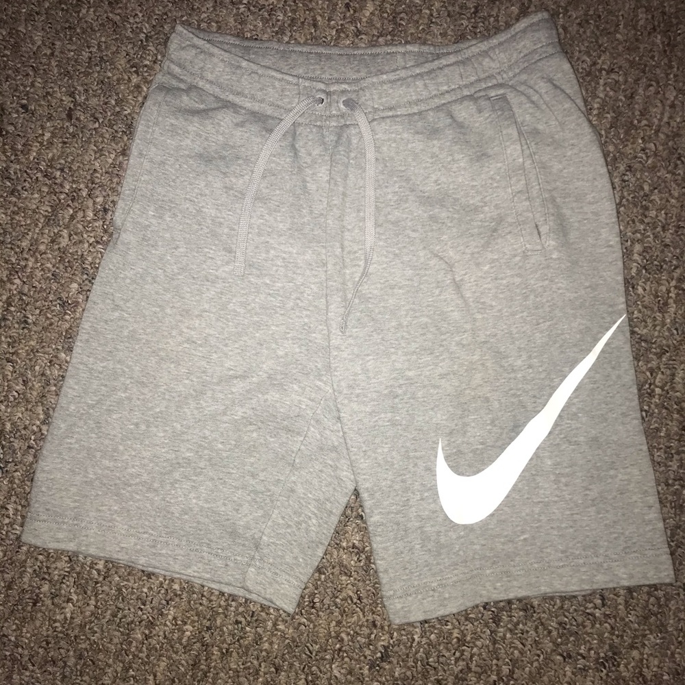 Nike Sportswear Club Shorts